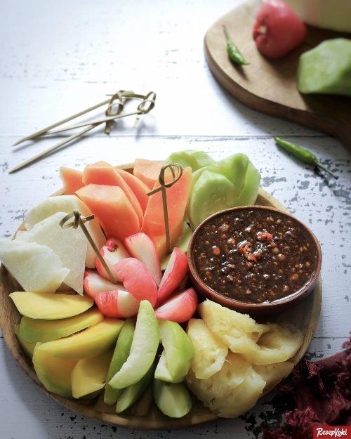 Authentic Fruit Rujak Ice from Indonesia