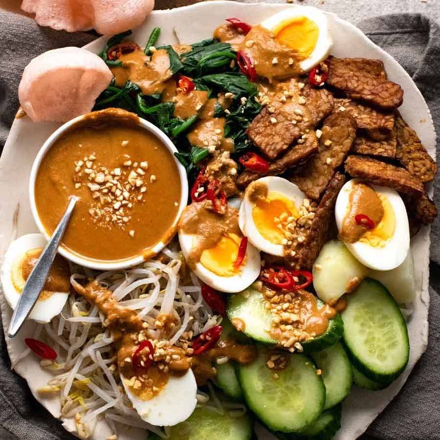Authentic Gado-Gado: Vegetable Salad with Peanut Sauce from Jakarta