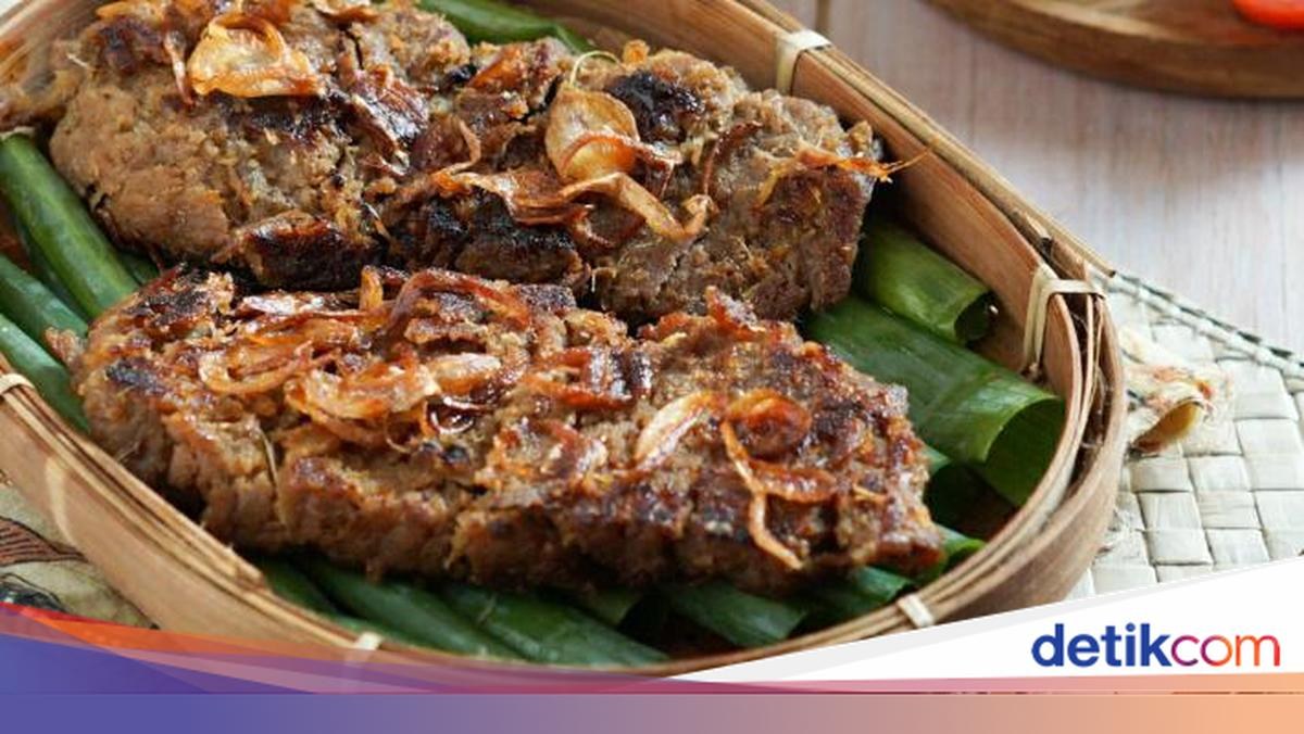 Authentic Gepuk Sapi from Indonesia — traditional Indonesian main dish with step-by-step cooking instructions