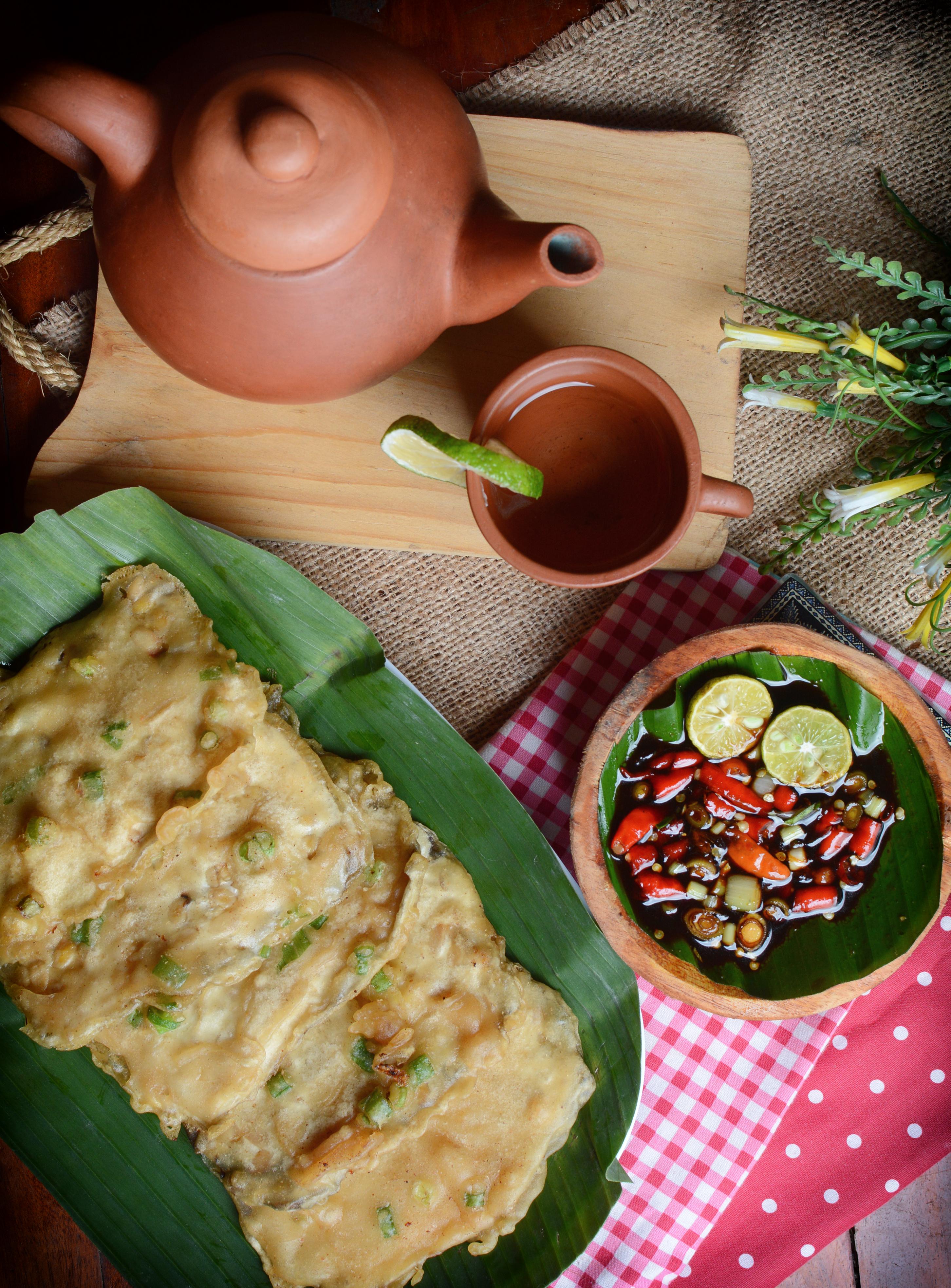 Authentic Mendoan from Indonesia — traditional Indonesian main dish with step-by-step cooking instructions