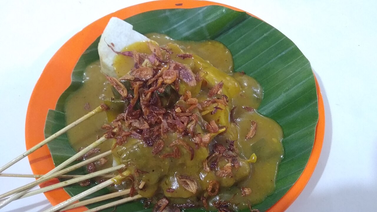 Authentic Sate Padang: Padang Beef Satay from Padang, West Sumatra